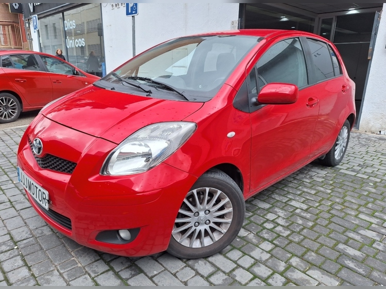Toyota Yaris TS foto miniatura